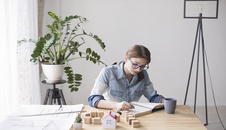 El pulverizador de agua es perfecto a la hora de tener la planta húmeda y en perfecto estado
