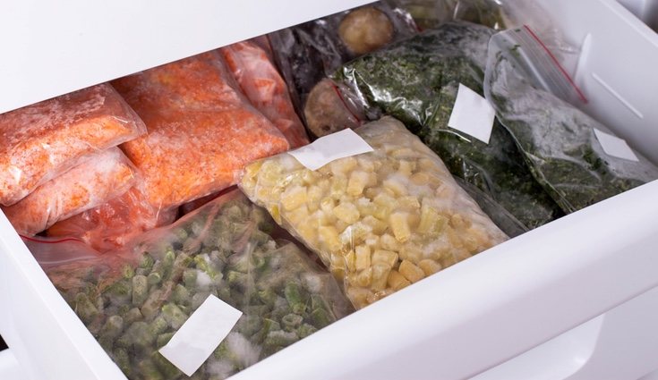 Nunca debes dejar abierta la puerta del frigorífico, lo mejor es abrir y cerrar varias veces