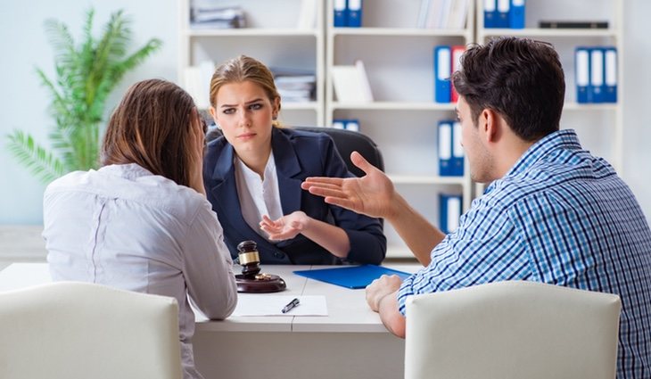 Cada gabinete de abogados ofrece un precio diferente