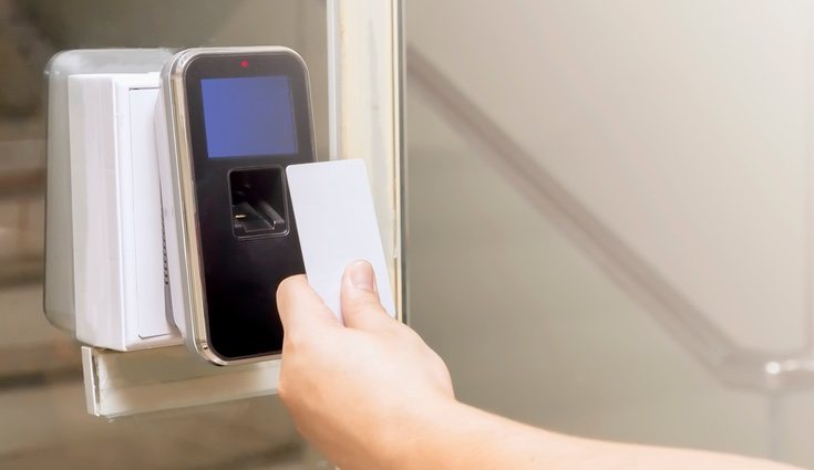 Lo que más se recomienda es la conexión inalámbrica