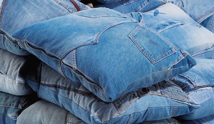 Cojines de vaqueros reciclados