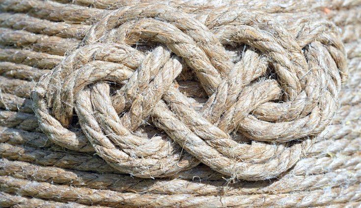 Hay diferentes tipos de nudos y trenzados para macramé
