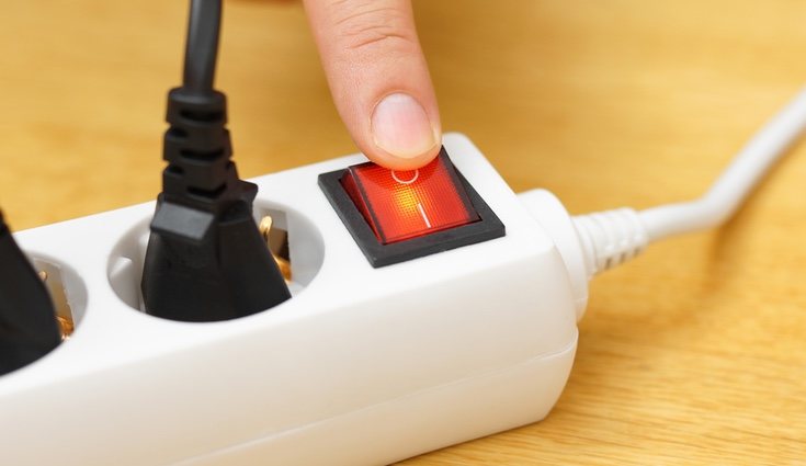 Al pulsar el interruptor podemos cortar el paso de la energía eléctrica