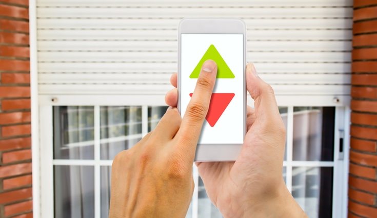 Gracias a la domótica puedes subir o bajar las persianas pulsando un botón