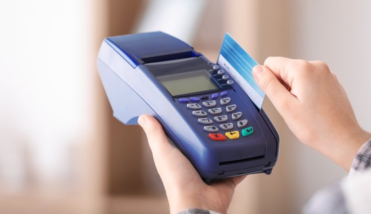 Algún tipo de servicios rechazan el pago con débito