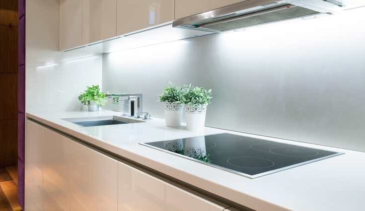 La campana puede estar incrustada en un armario