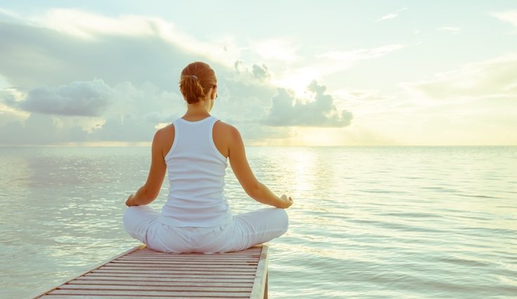 El yoga es perfecto para desconectar del mundo