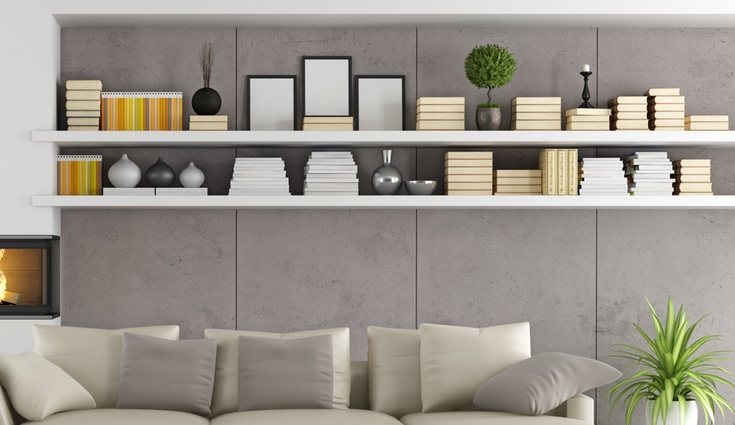 Se suelen poner libros o otros objetos decorativos