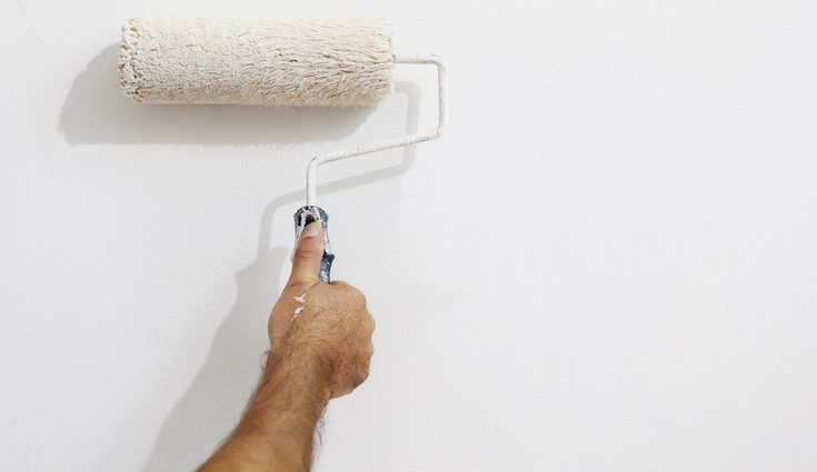 La mayoría de paredes suelen estar pintadas con acrílicos