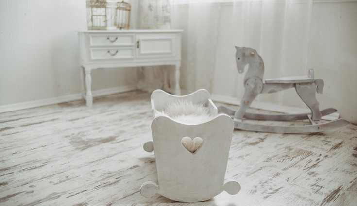 El estilo Shabby Chic combina la sobriedad con el típico estilo infantil de una habitación de bebé