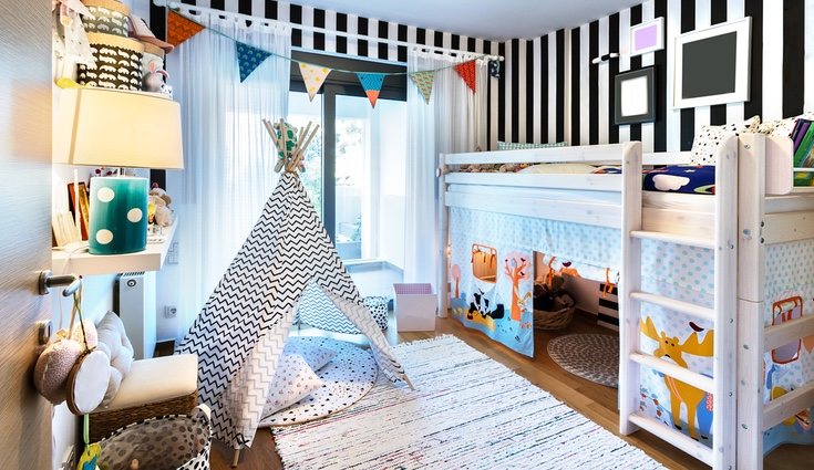 Debajo de una cama en alto se puede crear un espacio de juegos o de trabajo