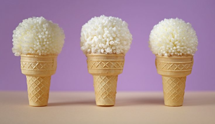 Se pueden hacer diferentes juguetes con los pompones