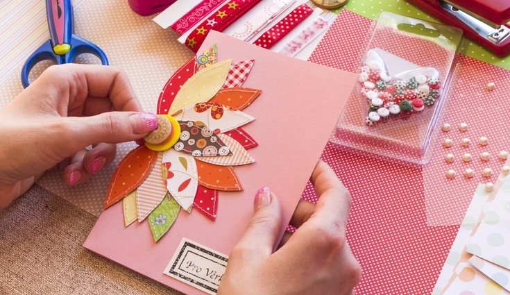 Las tarjetas de scrapbooking nacen a finales del siglo XX en Estados Unidos
