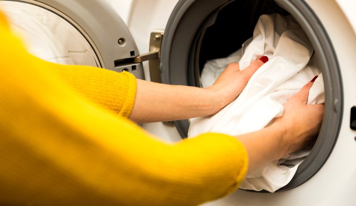 Es importante introducir las cantidades de ropa adecuadas en cada lavado