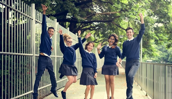 Gastos como el comedor escolar, el transporte, o las actividades extraescolares suponene un desembolso