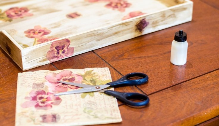 La técnica estrella es la de utilizar servilletas de papel estampadas