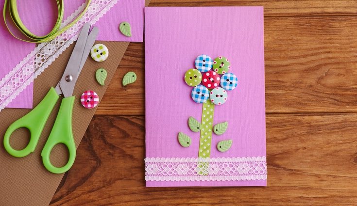 Hacer tus propias invitaciones las hará mucho más especiales para la persona que las reciba