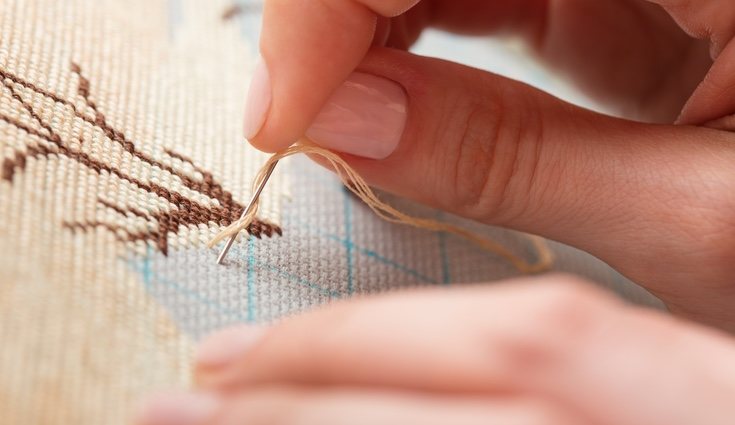 Solo se necesitan 4 materiales para hacer punto de cruz