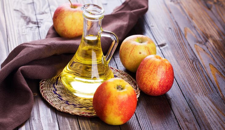 El vinagre de manzana tiene un olor muy desagradable para los insectos