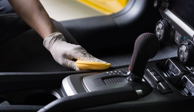 El interior del coche puede ser la zona que más tardes en limpiar