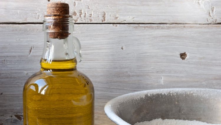 Tan sólo se necesitan unos pocos ingredientes para crear esta plastilina