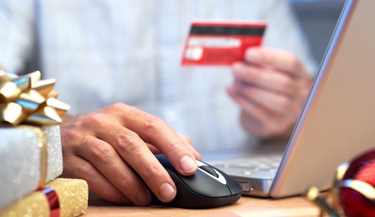 Comprar los regalos por internet puede ayudar a ahorrar
