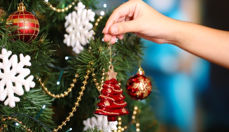 La decoración del árbol es algo muy importante a la hora de preparar nuestro hogar para la Navidad