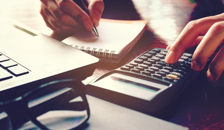 Los gastos son: el notario, los impuestos y el registro de la propiedad