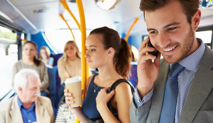 Intenta utilizar el transporte público siempre que puedas