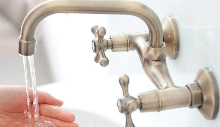 El bimando permite controlar el agua fría independientemente del agua caliente