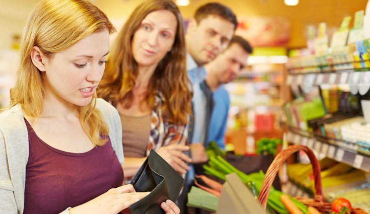 Realizando la compra online evitamos colas interminables desde la comodidad del hogar