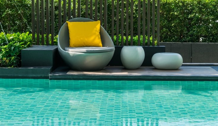 Es importante colocar una cubierta en invierno para que la piscina se mantenga limpia