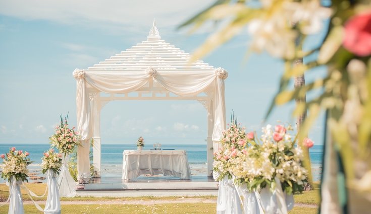 En las bodas de playa es aconsejable usar bastante el picoteo
