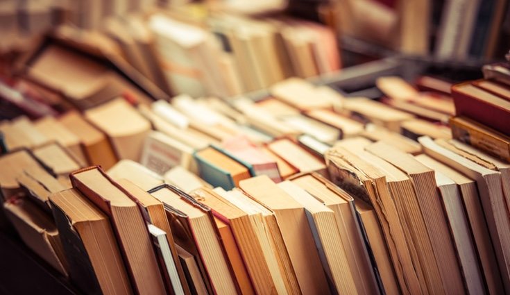 Es habitual acumular libros en casa y no saber qué hacer con ellos