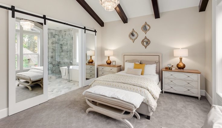 Las puertas correderas o la misma ausencia de puertas dará a tu casa sensación de grandeza