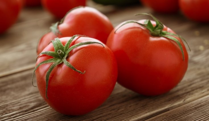 El tomate puede adquirir una textura menos firme en la nevera