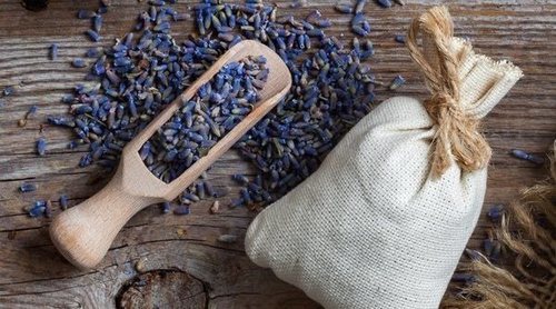 Cómo hacer bolsas aromáticas para el armario