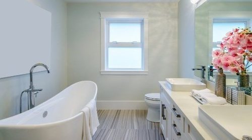 Papel pintado en el baño, ¿sí o no?