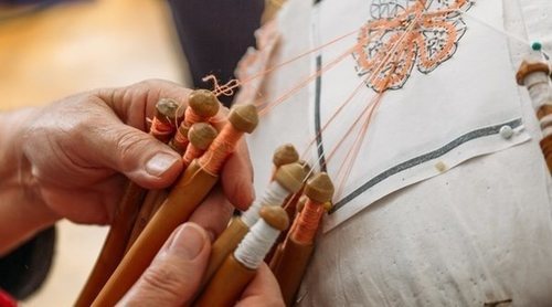 Cómo hacer encaje de bolillos